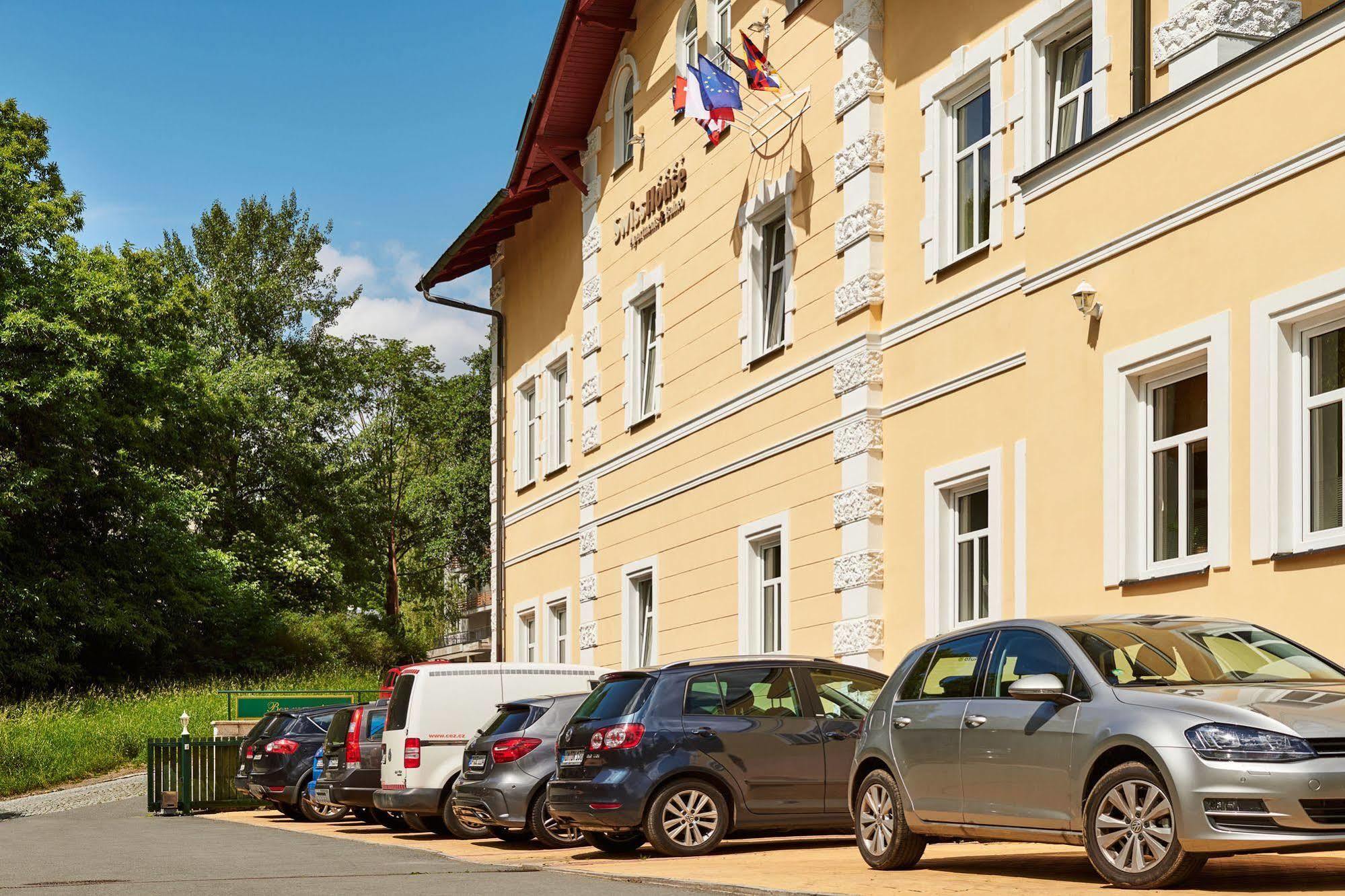Boutique Hotel Swisshouse Марианске-Лазне Экстерьер фото
